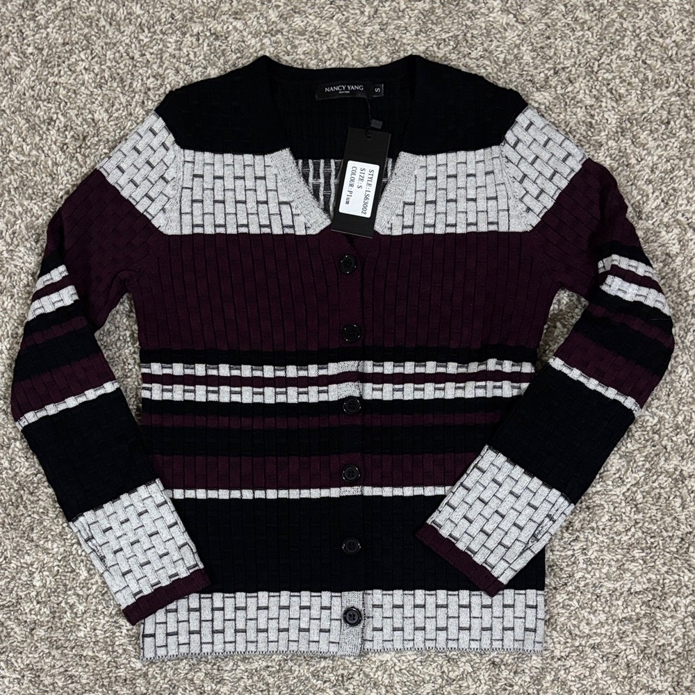 NWT Nancy Yang Plum Print Cardigan Small